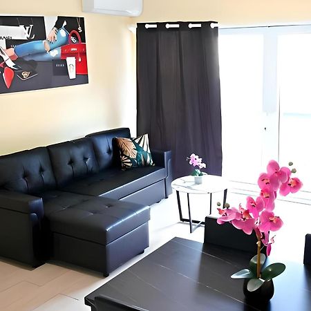 Apartment In Downtown At The Beach ナッソー エクステリア 写真