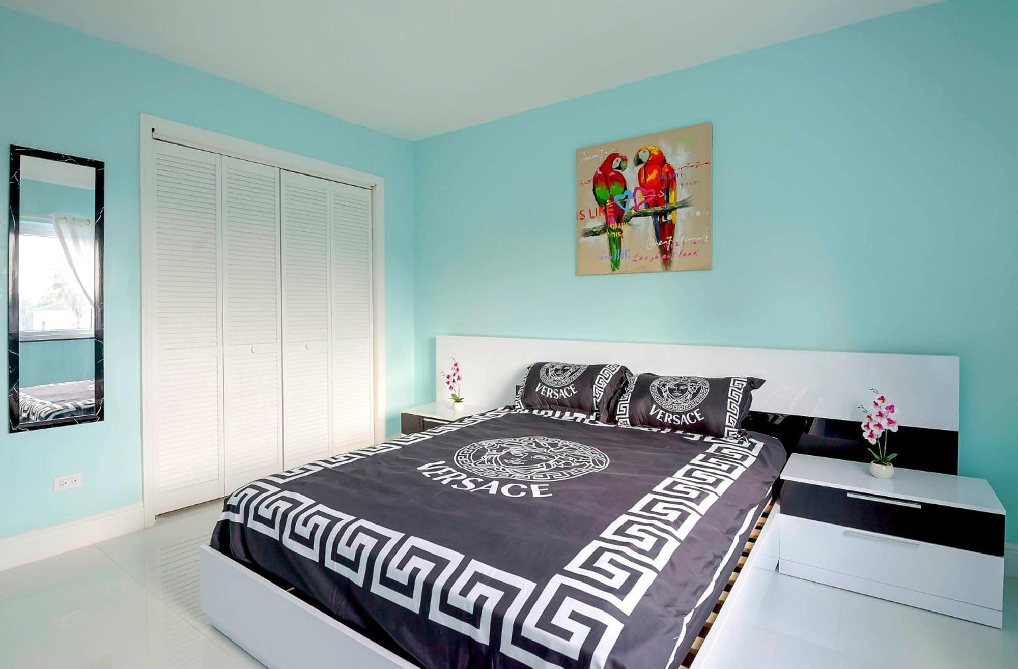 Apartment In Downtown At The Beach ナッソー エクステリア 写真